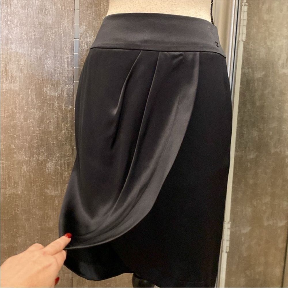 Chanel 100%  tulip skirt, US4